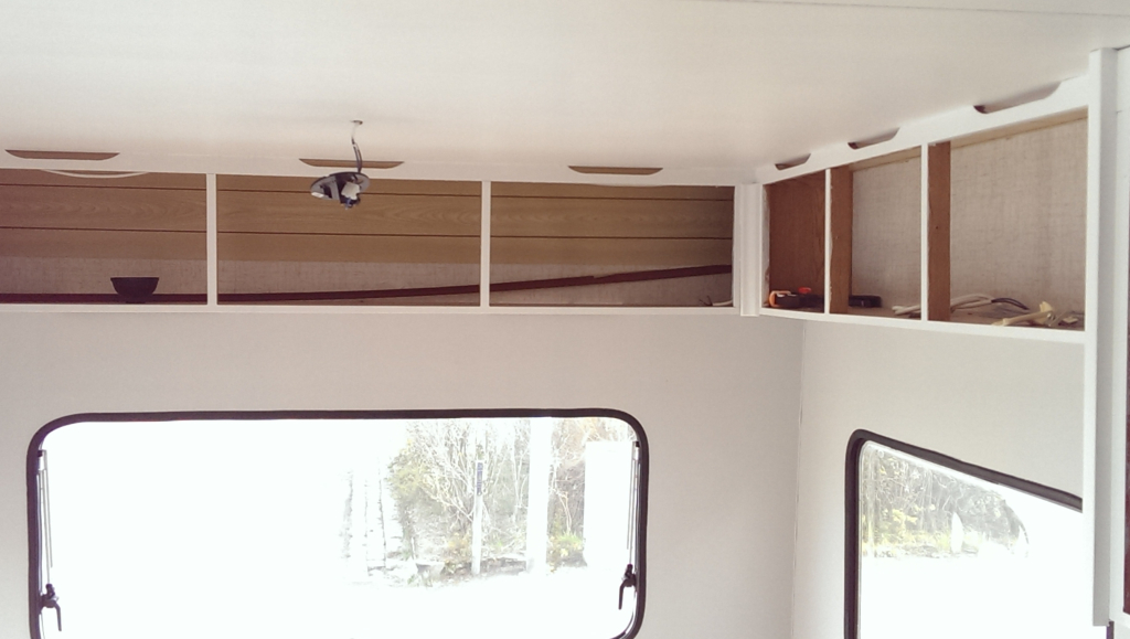 Bakre delen av husvagen, soffgruppen