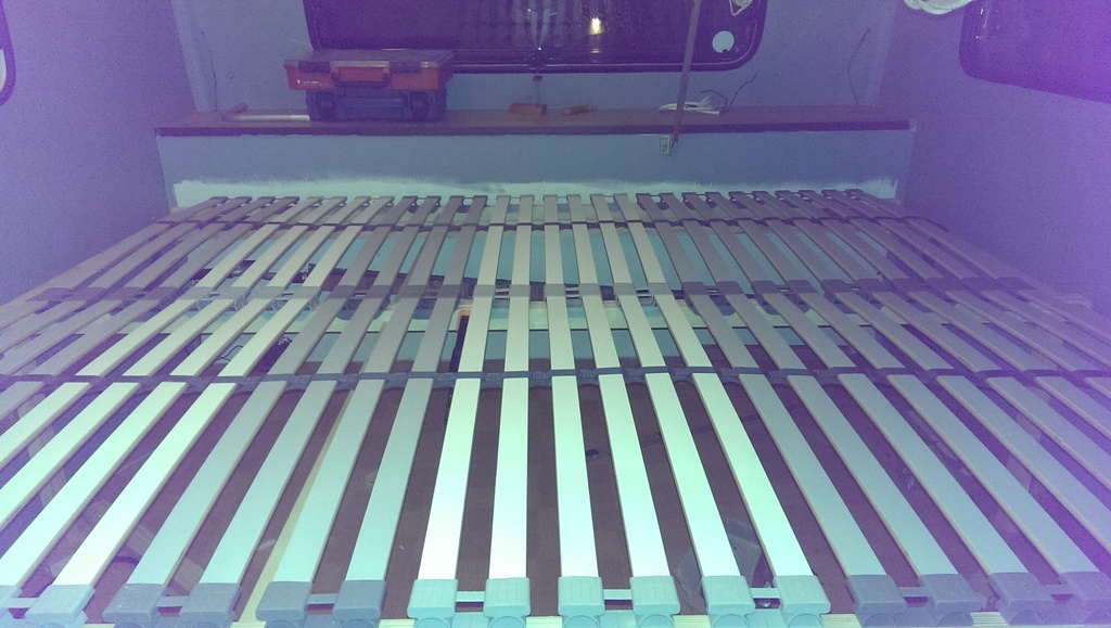 Hela sängen på plats