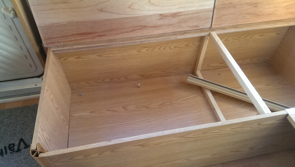 Demontering av soffgrupp